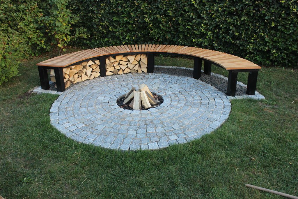 Flat Fire Pit with Bench