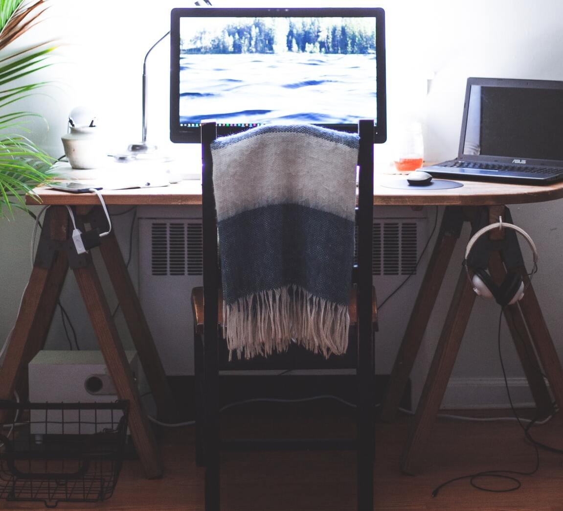 7 Best Under Desk Heaters to Warm Your Work Space Efficiently 2023